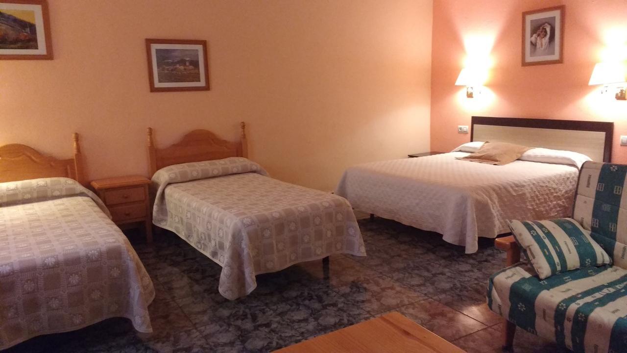 Ca L'Amadeu Hotel Vilanova de Escornalbou Luaran gambar