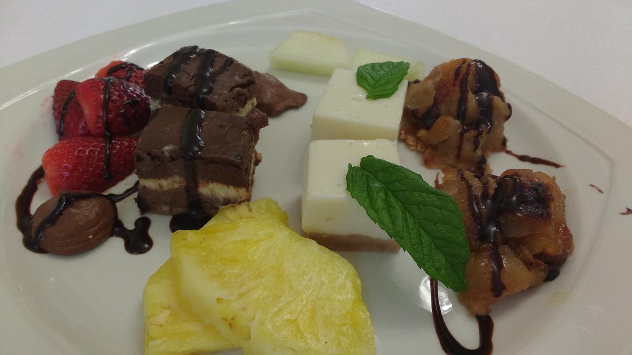 Ca L'Amadeu Hotel Vilanova de Escornalbou Luaran gambar